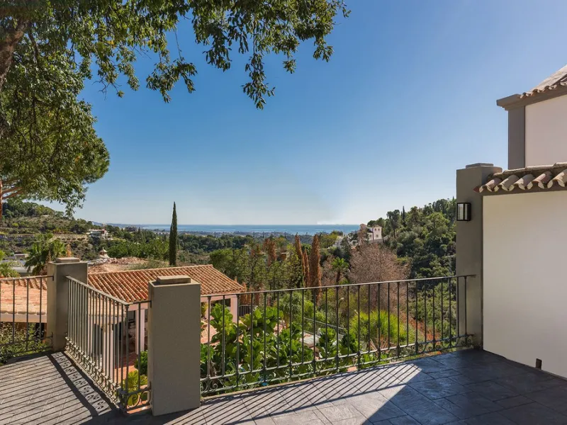 Exquisite Andalusian 4 bed luxury villa with lots of personality for sale in El Madroñal, Benahavis