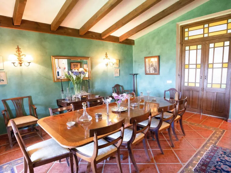 Immerse yourself in the captivating charm of this refined utterly peaceful country home, affording absolute privacy and breathtaking panoramic views, which unfold before you as far as the sea and the Sierra de Ronda. The beach, several golf courses, ridin