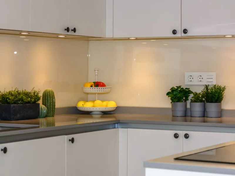 Exclusive modern apartment in Azalea Jardinana in La Cala with panoramic views of the sea and the whole of La Cala.