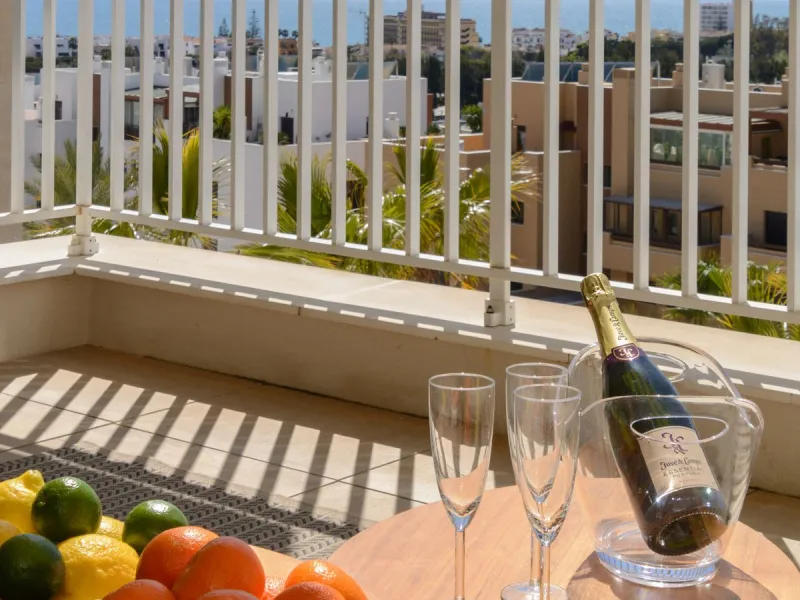 Exclusive modern apartment in Azalea Jardinana in La Cala with panoramic views of the sea and the whole of La Cala.