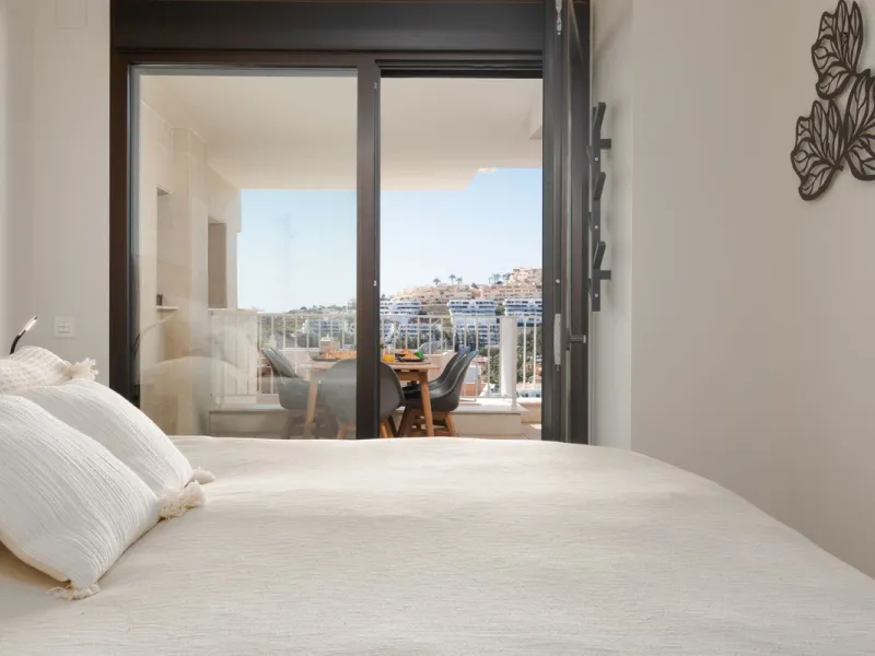 Exclusive modern apartment in Azalea Jardinana in La Cala with panoramic views of the sea and the whole of La Cala.