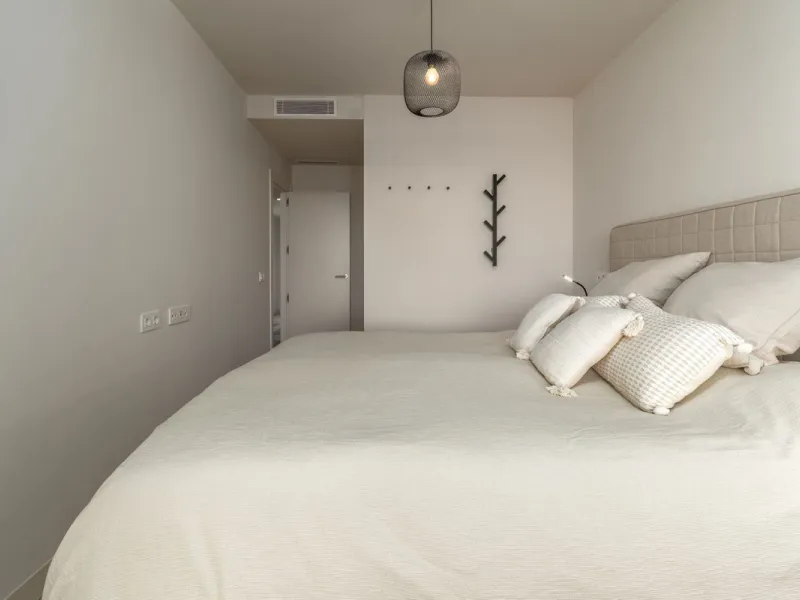 Exclusive modern apartment in Azalea Jardinana in La Cala with panoramic views of the sea and the whole of La Cala.