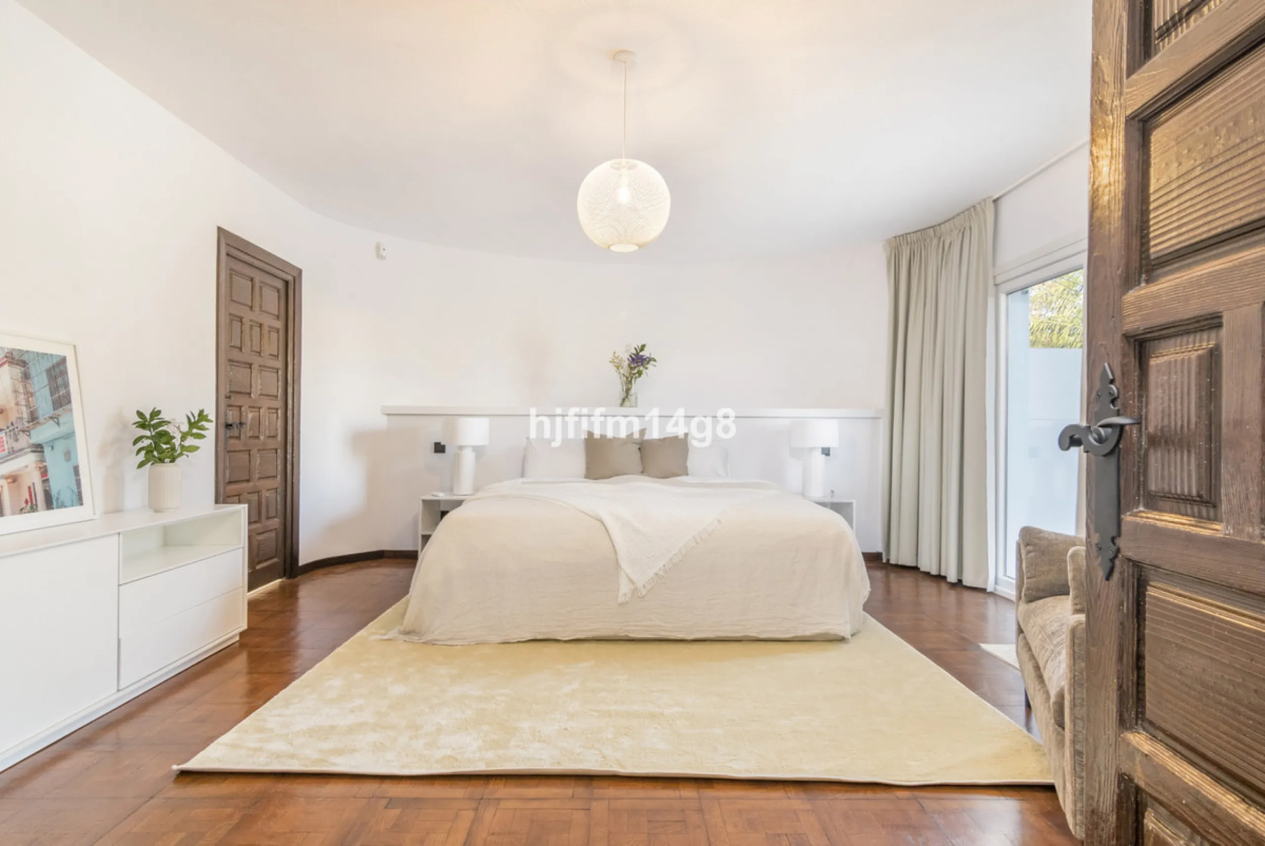 Welcome to this truly unique villa for sale located in San Pedro de Alcantara, where luxury meets traditional Andalusian style offering the best of both worlds. Entering this villa feels like a world of its own with unique features such as a private pickl
