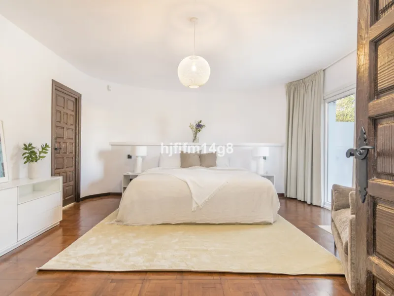 Welcome to this truly unique villa for sale located in San Pedro de Alcantara, where luxury meets traditional Andalusian style offering the best of both worlds. Entering this villa feels like a world of its own with unique features such as a private pickl