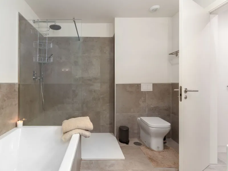 Exclusive modern apartment in Azalea Jardinana in La Cala with panoramic views of the sea and the whole of La Cala.