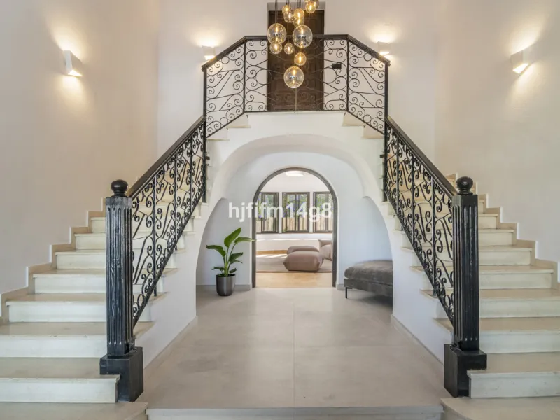 Welcome to this truly unique villa for sale located in San Pedro de Alcantara, where luxury meets traditional Andalusian style offering the best of both worlds. Entering this villa feels like a world of its own with unique features such as a private pickl