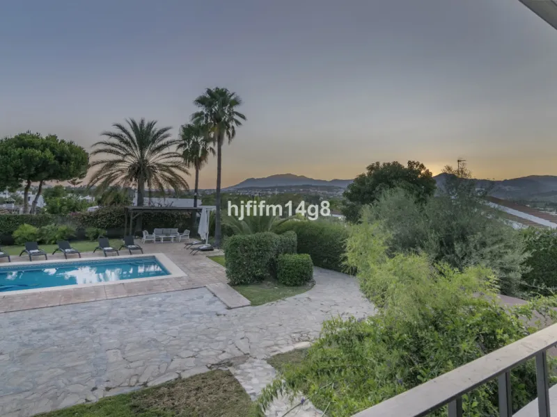 Welcome to this truly unique villa for sale located in San Pedro de Alcantara, where luxury meets traditional Andalusian style offering the best of both worlds. Entering this villa feels like a world of its own with unique features such as a private pickl