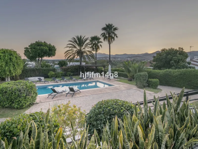 Welcome to this truly unique villa for sale located in San Pedro de Alcantara, where luxury meets traditional Andalusian style offering the best of both worlds. Entering this villa feels like a world of its own with unique features such as a private pickl