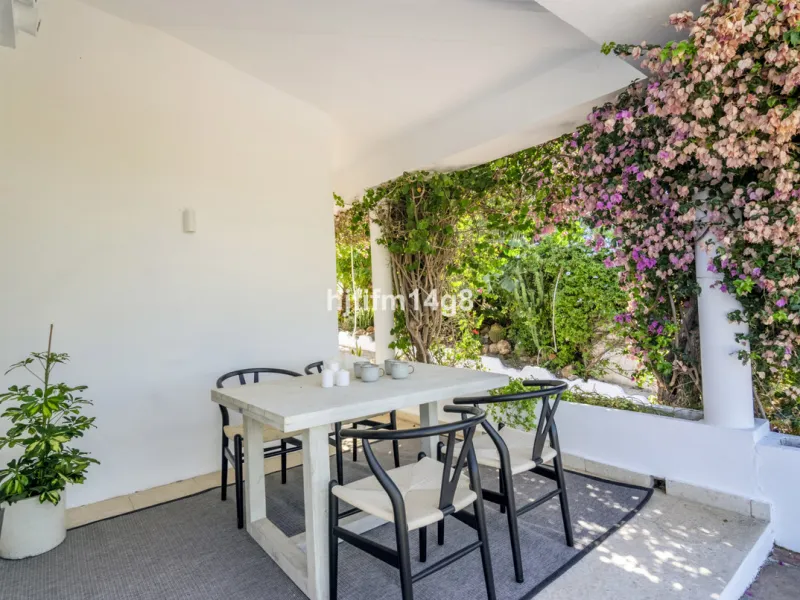 Welcome to this truly unique villa for sale located in San Pedro de Alcantara, where luxury meets traditional Andalusian style offering the best of both worlds. Entering this villa feels like a world of its own with unique features such as a private pickl