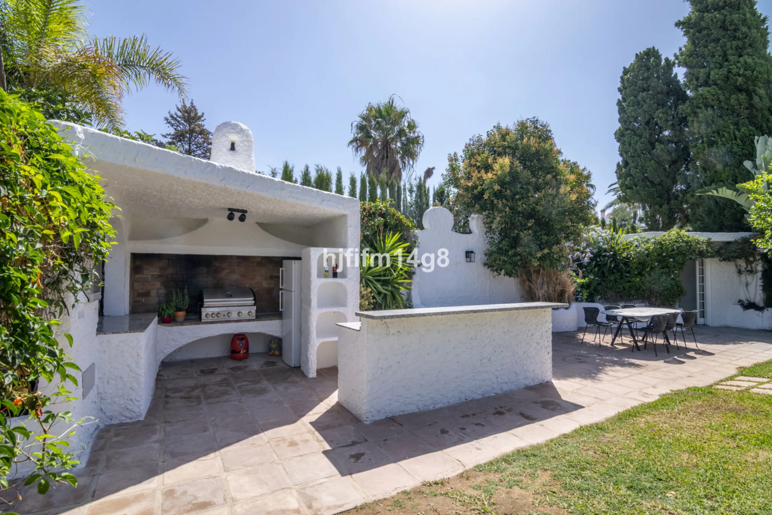 Welcome to this truly unique villa for sale located in San Pedro de Alcantara, where luxury meets traditional Andalusian style offering the best of both worlds. Entering this villa feels like a world of its own with unique features such as a private pickl