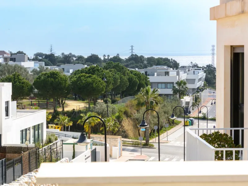 Exclusive modern apartment in Azalea Jardinana in La Cala with panoramic views of the sea and the whole of La Cala.