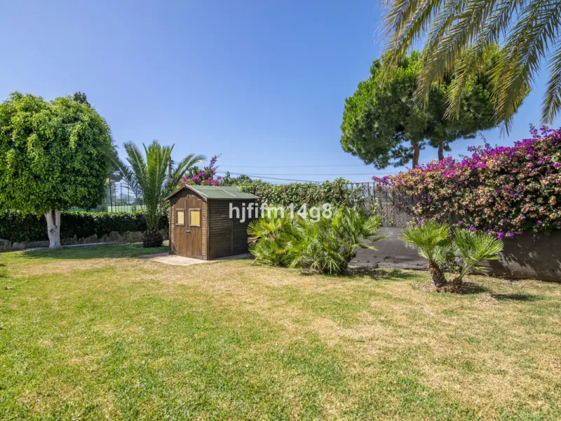 Welcome to this truly unique villa for sale located in San Pedro de Alcantara, where luxury meets traditional Andalusian style offering the best of both worlds. Entering this villa feels like a world of its own with unique features such as a private pickl