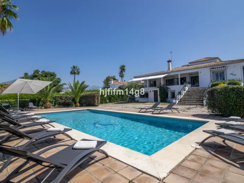 Welcome to this truly unique villa for sale located in San Pedro de Alcantara, where luxury meets traditional Andalusian style offering the best of both worlds. Entering this villa feels like a world of its own with unique features such as a private pickl