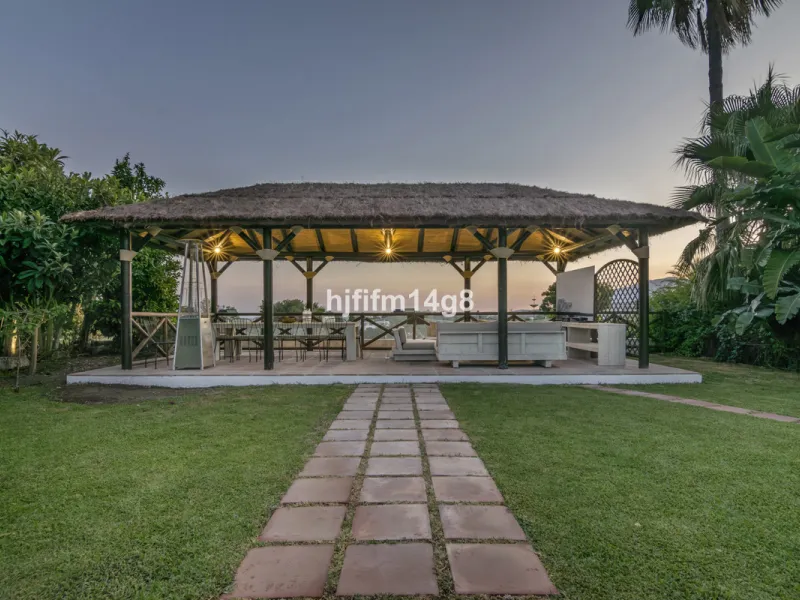 Welcome to this truly unique villa for sale located in San Pedro de Alcantara, where luxury meets traditional Andalusian style offering the best of both worlds. Entering this villa feels like a world of its own with unique features such as a private pickl