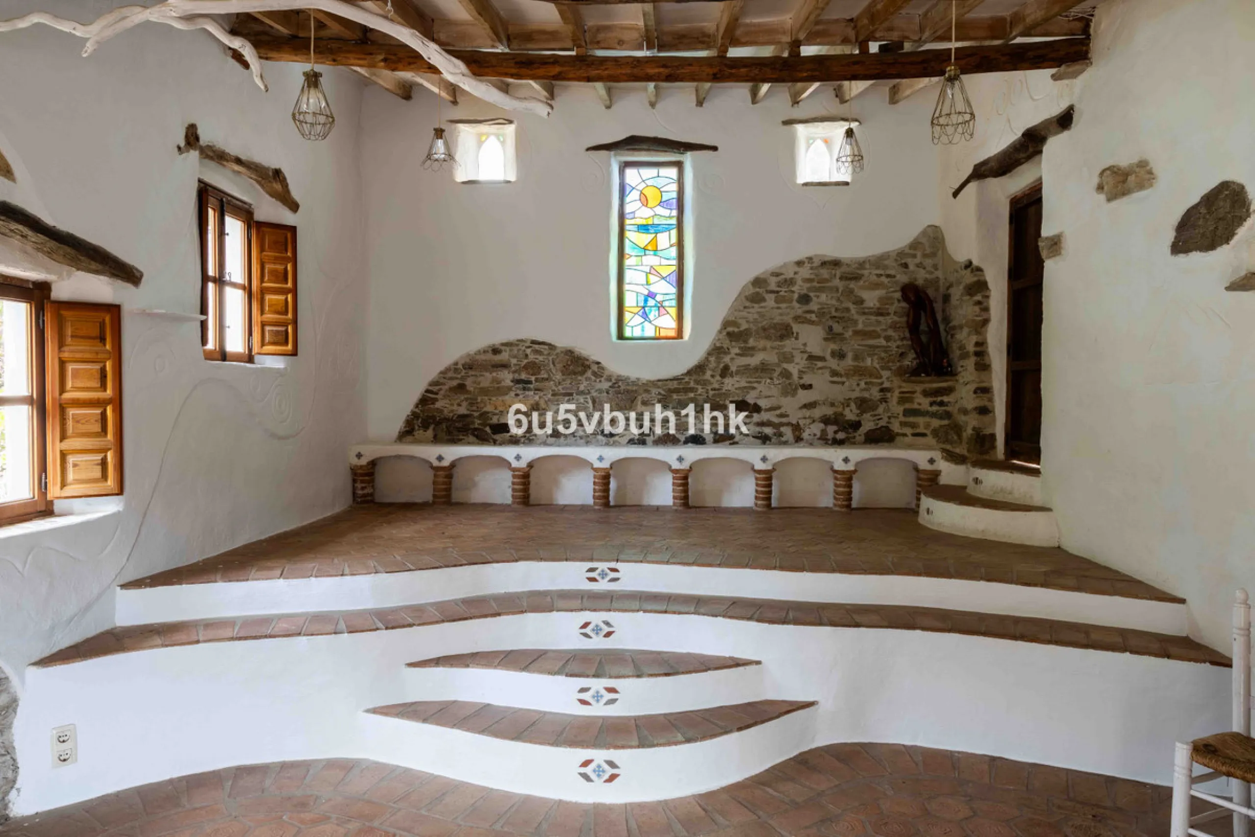 A very rare opportunity to purchase  a complete private village of 14 townhouses situated in what was once a functioning white countryside hamlet overlooking the lake with a lovely cobbled street leading to each house. These beautiful rustic style houses 