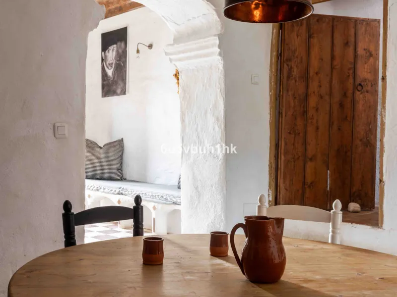A very rare opportunity to purchase  a complete private village of 14 townhouses situated in what was once a functioning white countryside hamlet overlooking the lake with a lovely cobbled street leading to each house. These beautiful rustic style houses 