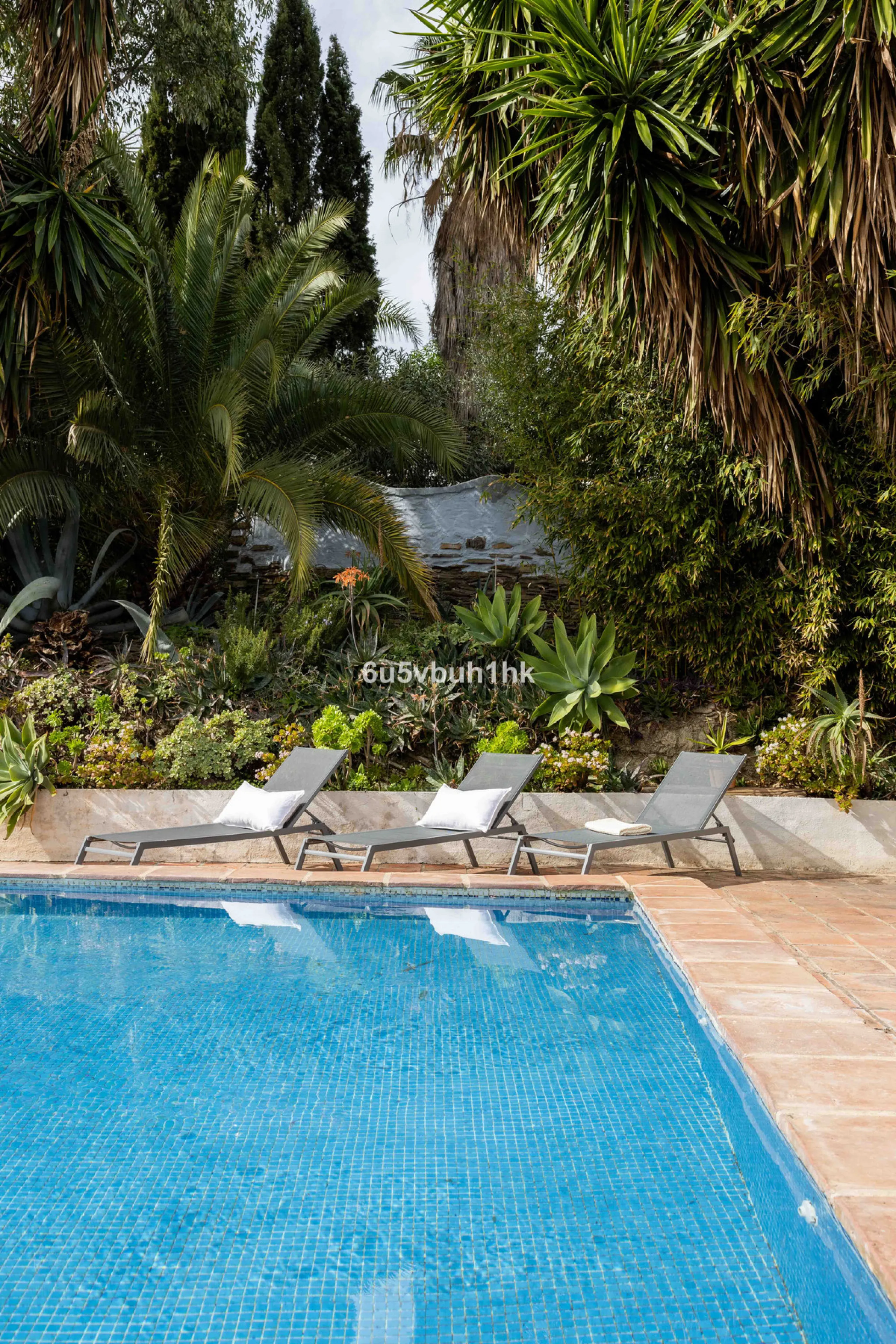 A very rare opportunity to purchase  a complete private village of 14 townhouses situated in what was once a functioning white countryside hamlet overlooking the lake with a lovely cobbled street leading to each house. These beautiful rustic style houses 