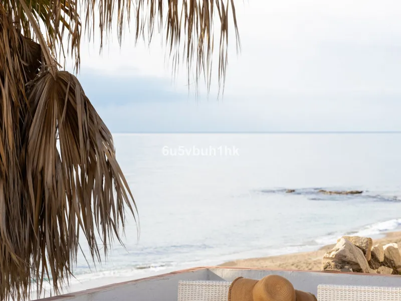 House - Detached Villa в продаже в Mijas, Málaga. В доме 4 спален и 4 ванных комнат. Площадь дома 315 м². Площадь участка 577 м²