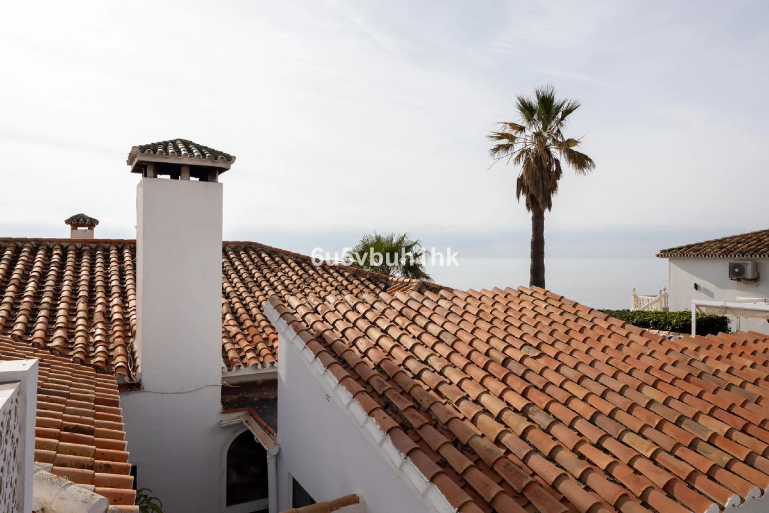House - Detached Villa в продаже в Mijas, Málaga. В доме 4 спален и 4 ванных комнат. Площадь дома 315 м². Площадь участка 577 м²