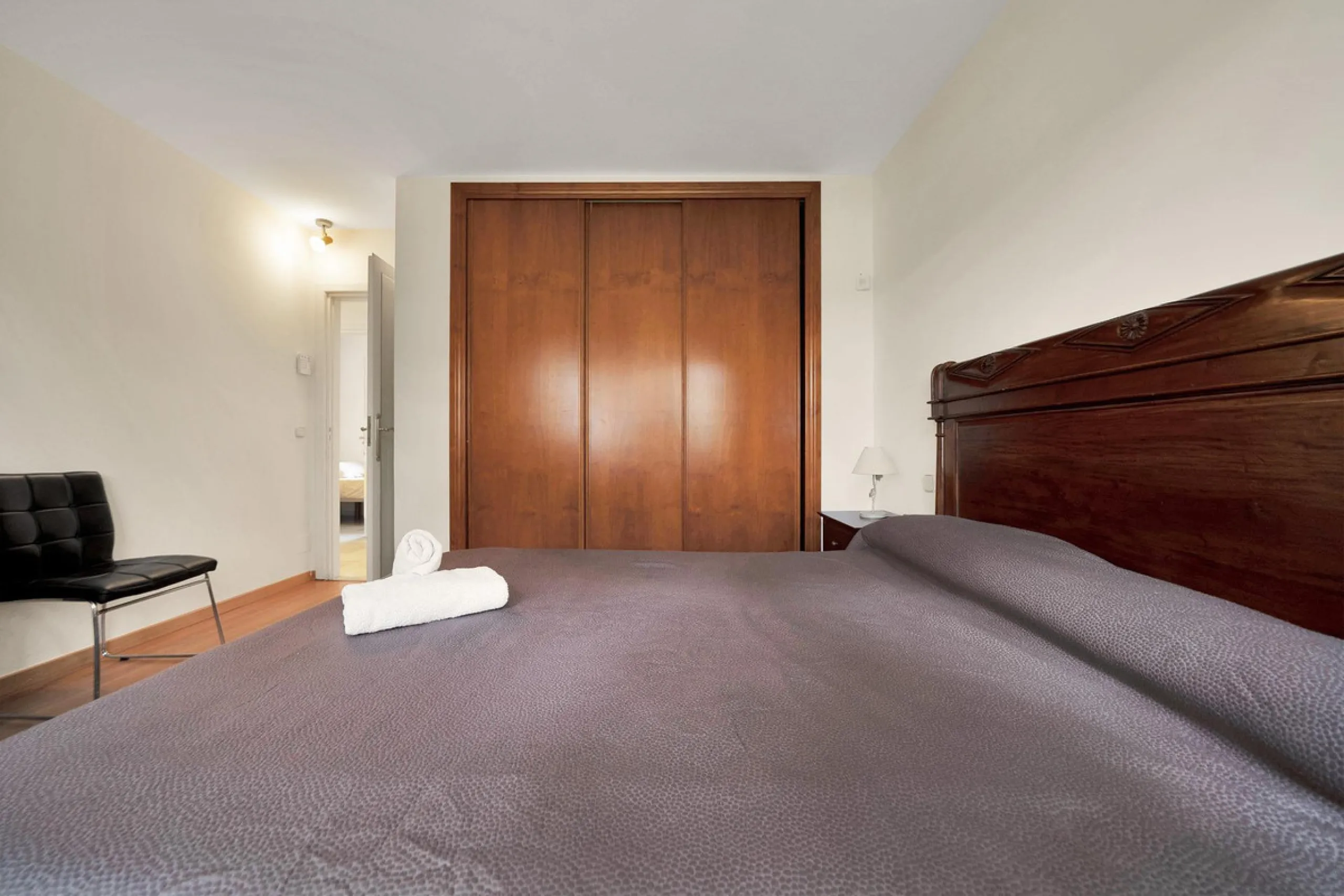 House - Detached Villa в продаже в Marbella, Málaga. В доме 5 спален и 3 ванных комнат. Площадь дома 295 м². Площадь участка 1000 м²