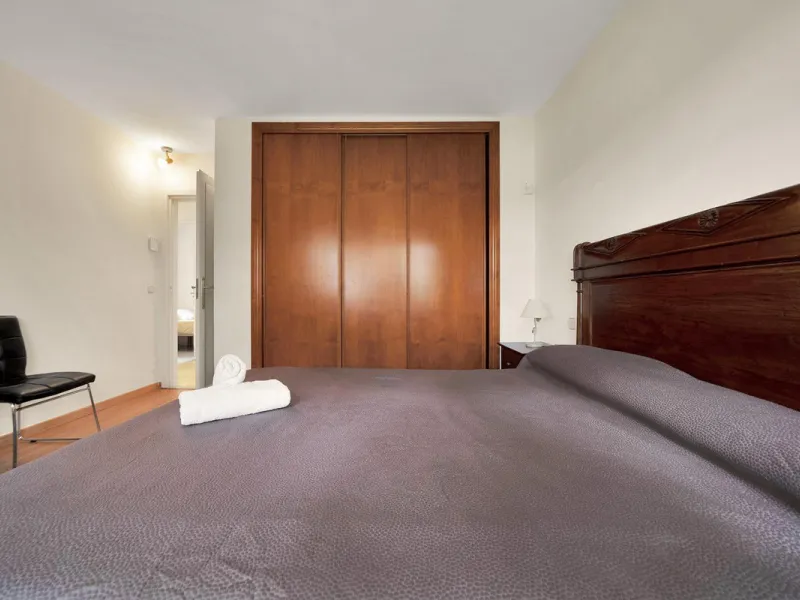 House - Detached Villa в продаже в Marbella, Málaga. В доме 5 спален и 3 ванных комнат. Площадь дома 295 м². Площадь участка 1000 м²