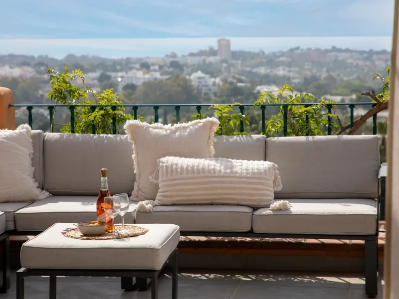 Apartment - Penthouse в продаже в Marbella, Málaga. В доме 3 спален и 2 ванных комнат. Площадь дома 155 м²