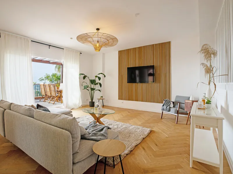 Apartment - Penthouse в продаже в Marbella, Málaga. В доме 3 спален и 2 ванных комнат. Площадь дома 155 м²