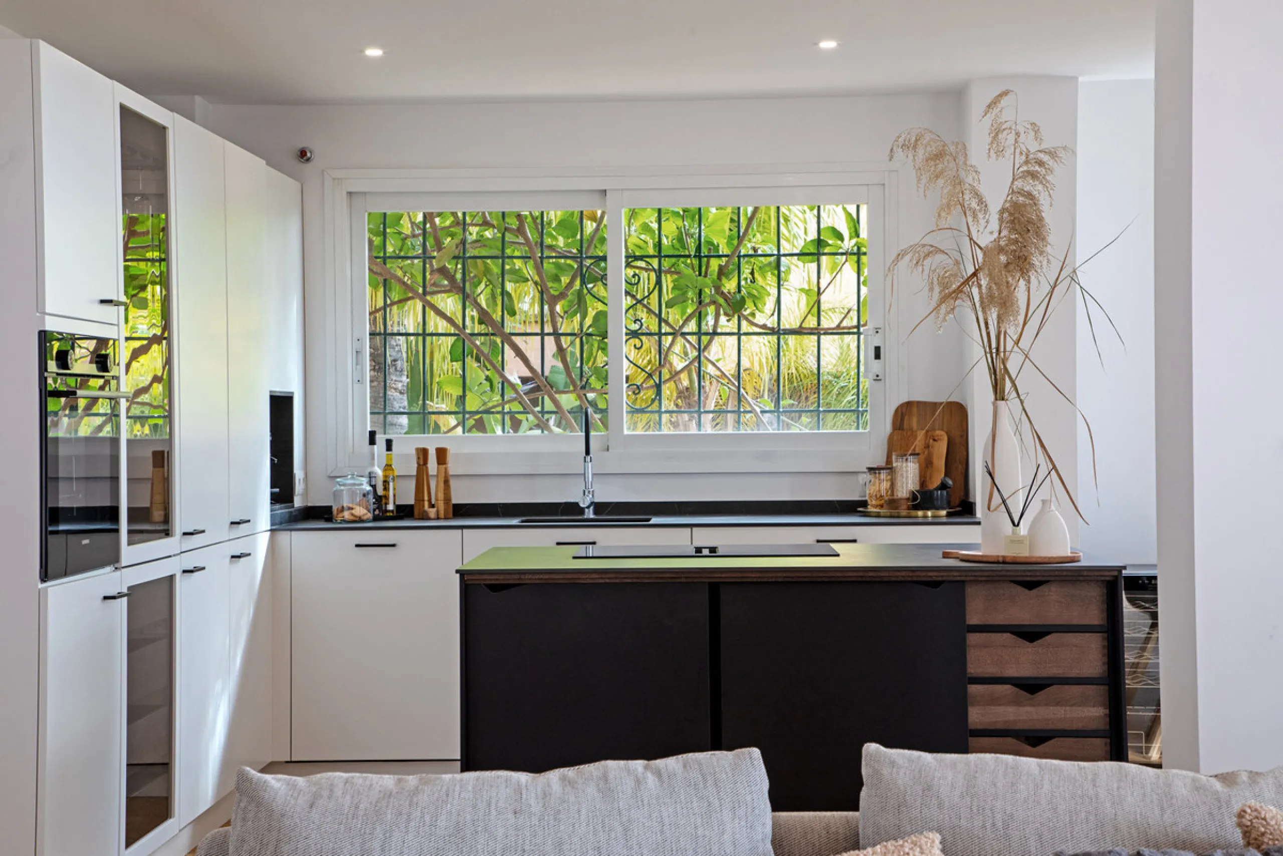 Apartment - Penthouse в продаже в Marbella, Málaga. В доме 3 спален и 2 ванных комнат. Площадь дома 155 м²