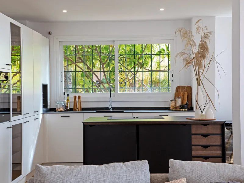 Apartment - Penthouse в продаже в Marbella, Málaga. В доме 3 спален и 2 ванных комнат. Площадь дома 155 м²