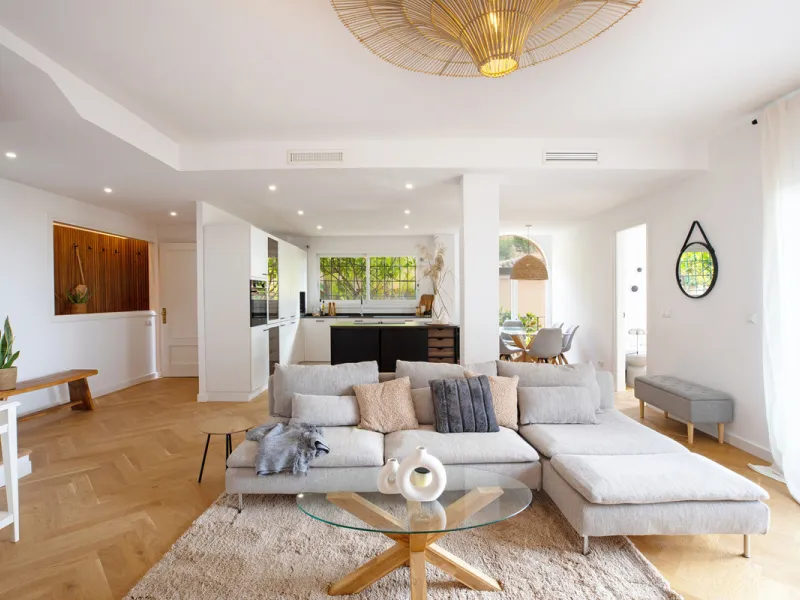 Apartment - Penthouse в продаже в Marbella, Málaga. В доме 3 спален и 2 ванных комнат. Площадь дома 155 м²