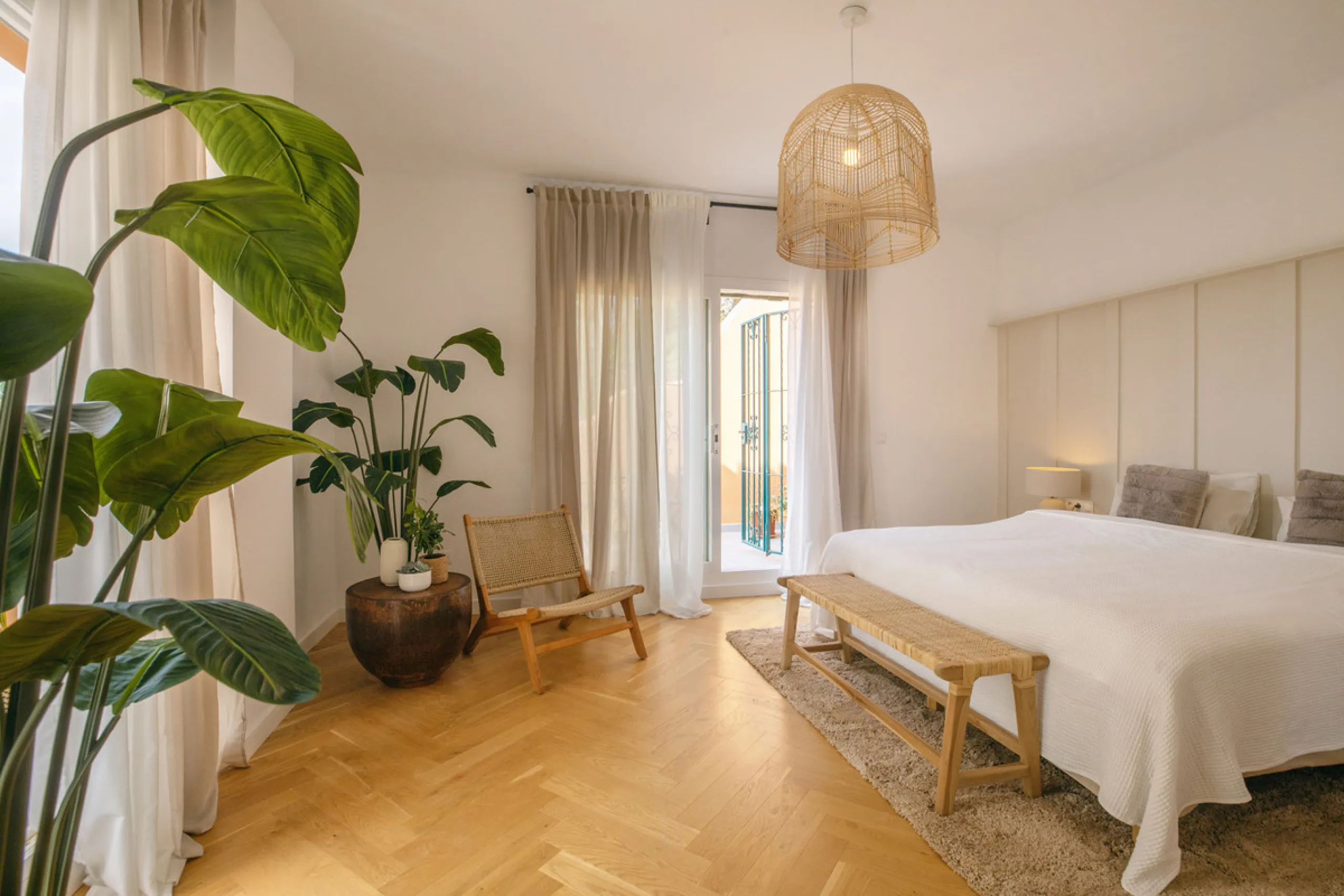 Apartment - Penthouse в продаже в Marbella, Málaga. В доме 3 спален и 2 ванных комнат. Площадь дома 155 м²