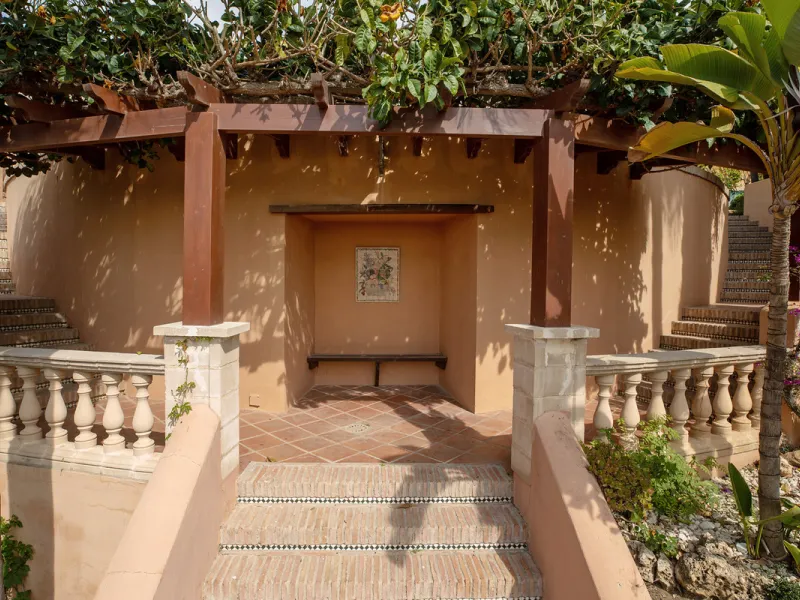 Apartment - Penthouse в продаже в Marbella, Málaga. В доме 3 спален и 2 ванных комнат. Площадь дома 155 м²