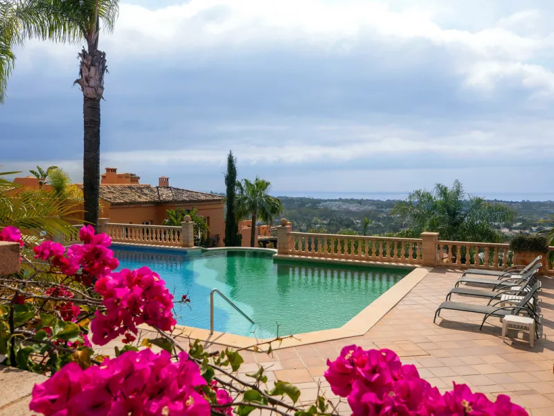 Apartment - Penthouse в продаже в Marbella, Málaga. В доме 3 спален и 2 ванных комнат. Площадь дома 155 м²