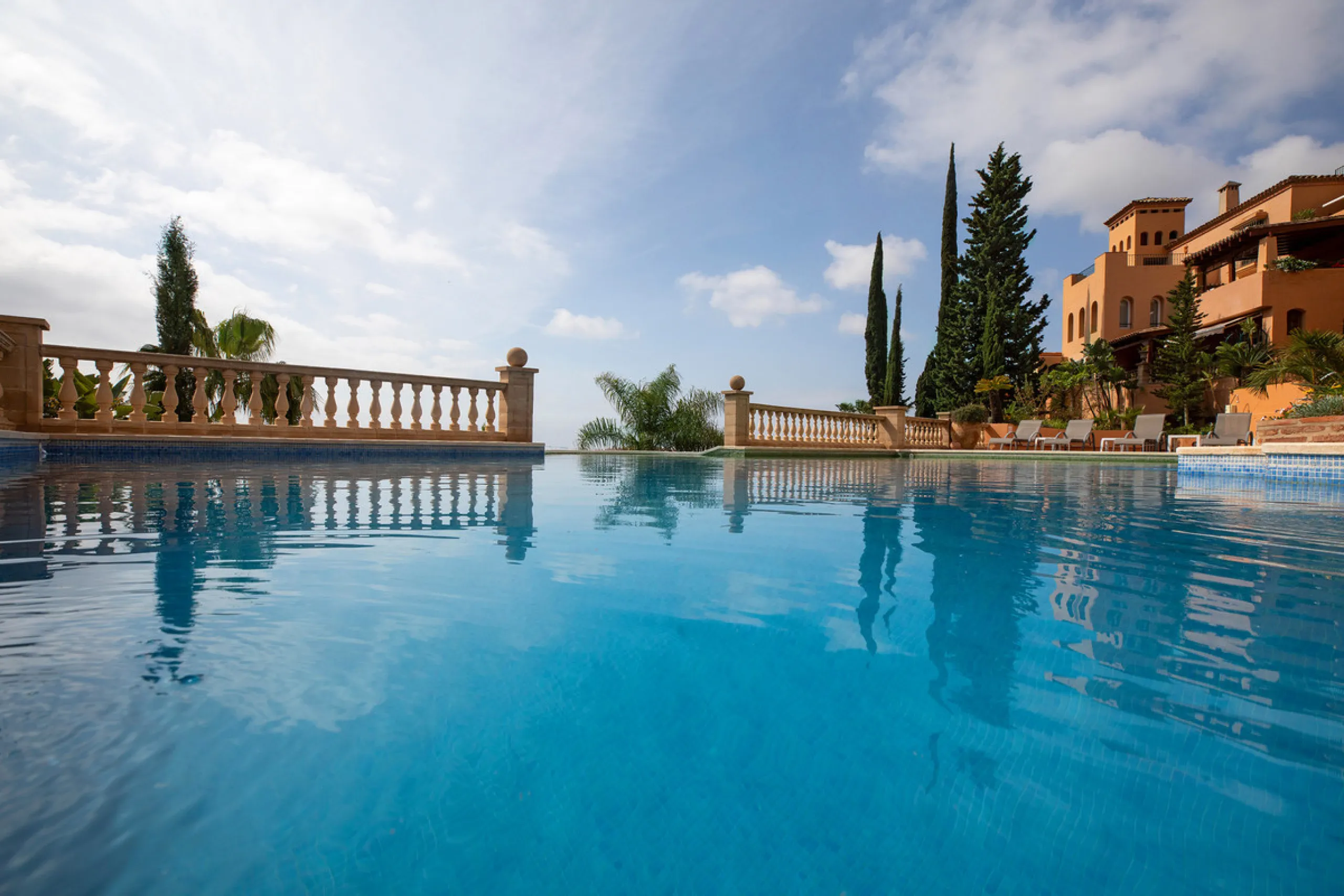 Apartment - Penthouse в продаже в Marbella, Málaga. В доме 3 спален и 2 ванных комнат. Площадь дома 155 м²