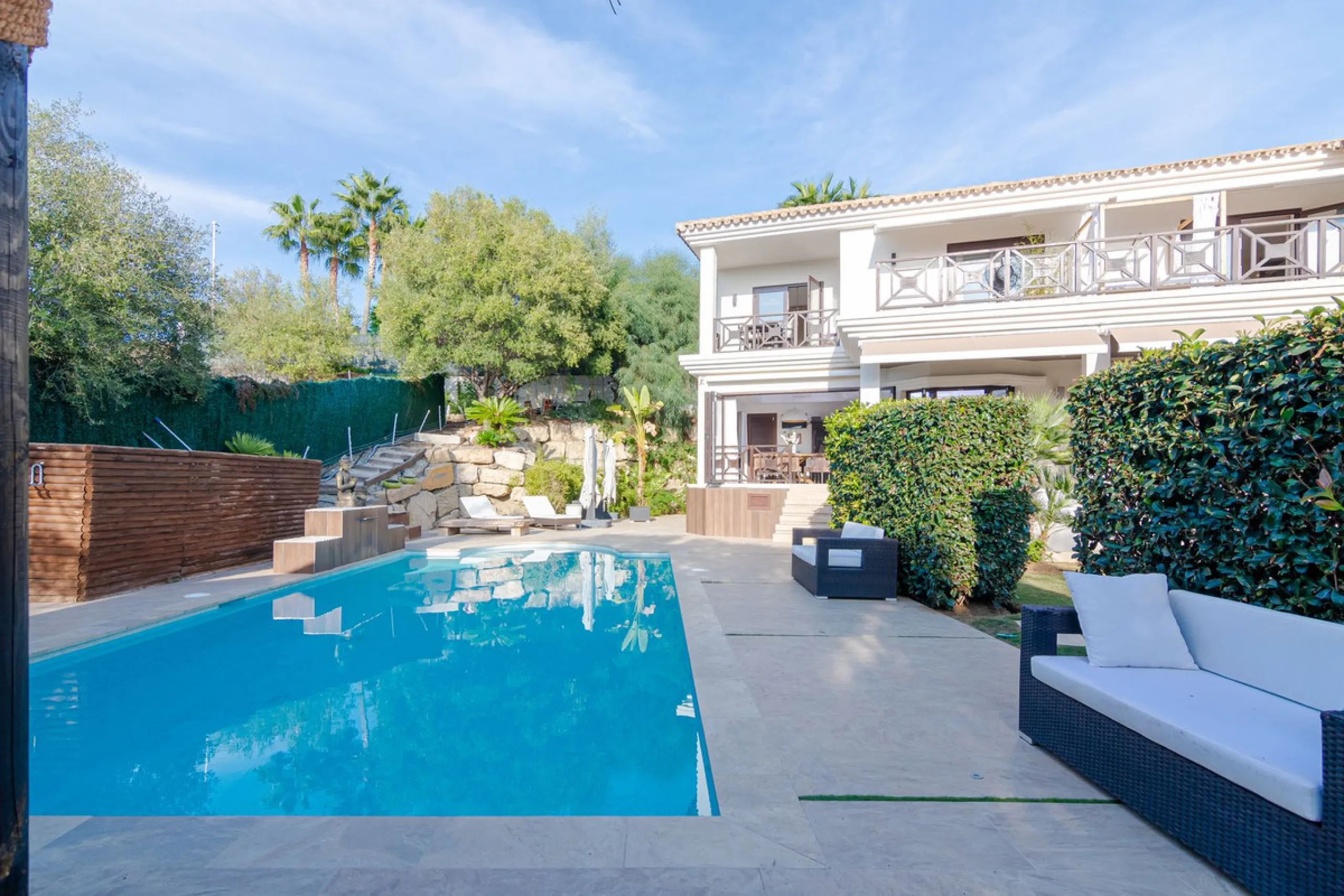 Charming detached villa located in Nueva Andalucia. Situated on a secluded private street with a secure barrier, residents enjoy peace of mind and privacy in this gated community.