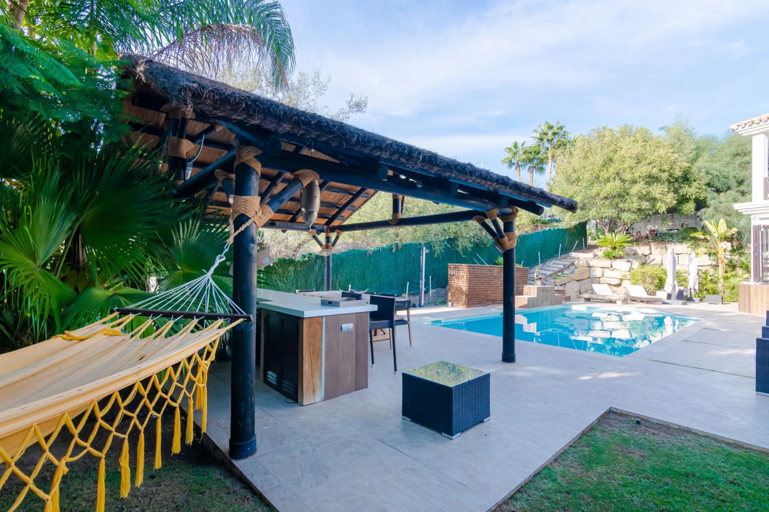 Charming detached villa located in Nueva Andalucia. Situated on a secluded private street with a secure barrier, residents enjoy peace of mind and privacy in this gated community.
