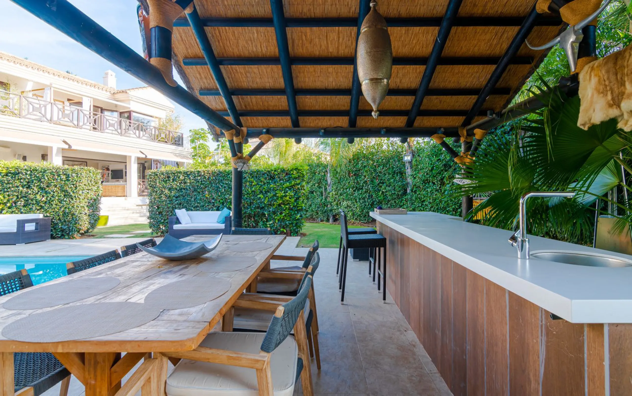 Charming detached villa located in Nueva Andalucia. Situated on a secluded private street with a secure barrier, residents enjoy peace of mind and privacy in this gated community.
