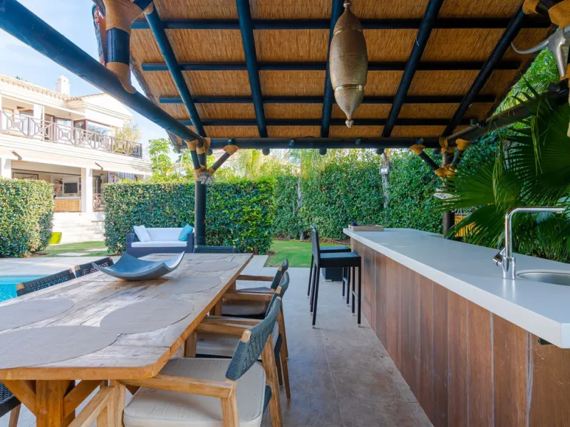Charming detached villa located in Nueva Andalucia. Situated on a secluded private street with a secure barrier, residents enjoy peace of mind and privacy in this gated community.