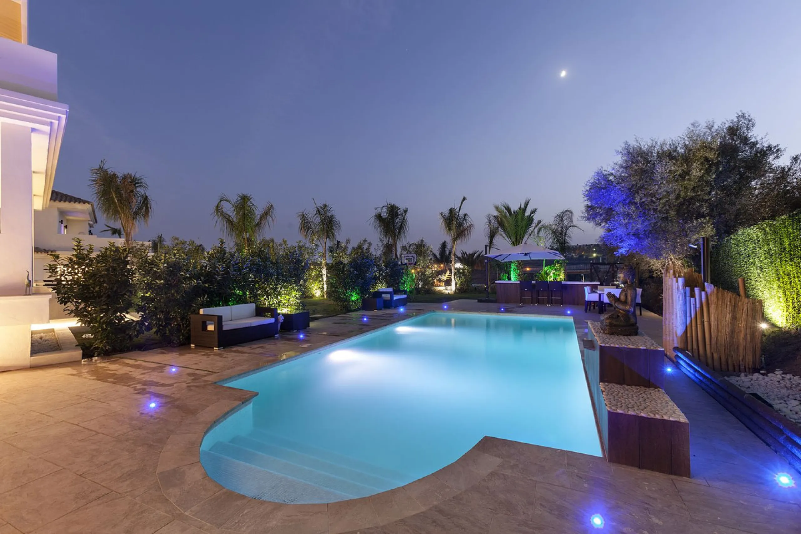 Charming detached villa located in Nueva Andalucia. Situated on a secluded private street with a secure barrier, residents enjoy peace of mind and privacy in this gated community.