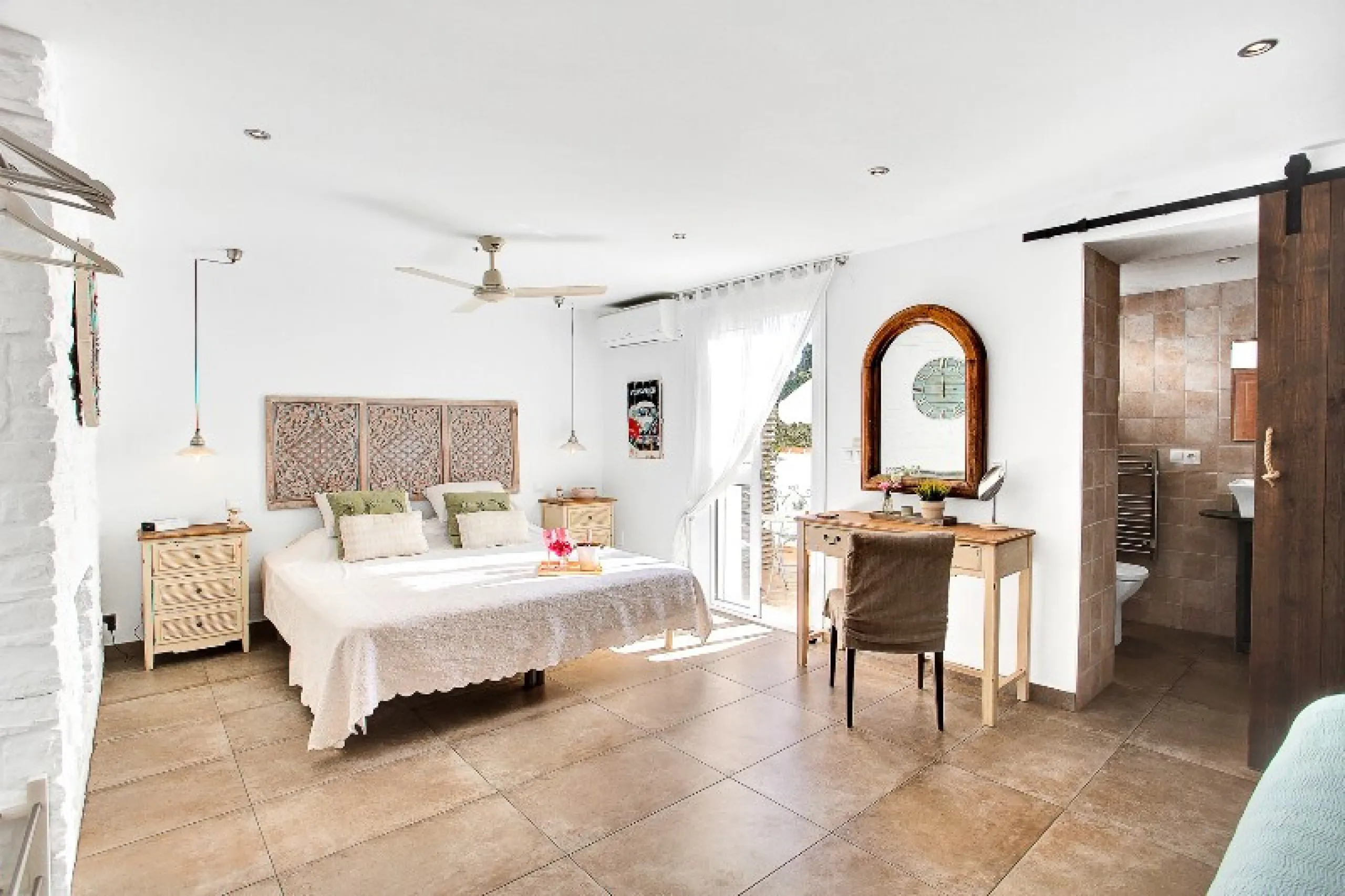 Luxury family villa in MARBESA, one of the most exclusive areas of Marbella. A desirable large open-plan villa on a flat south-west facing plot with mature landscaped gardens and large heated pool, and with wonderful panoramic sea views, only a few minute