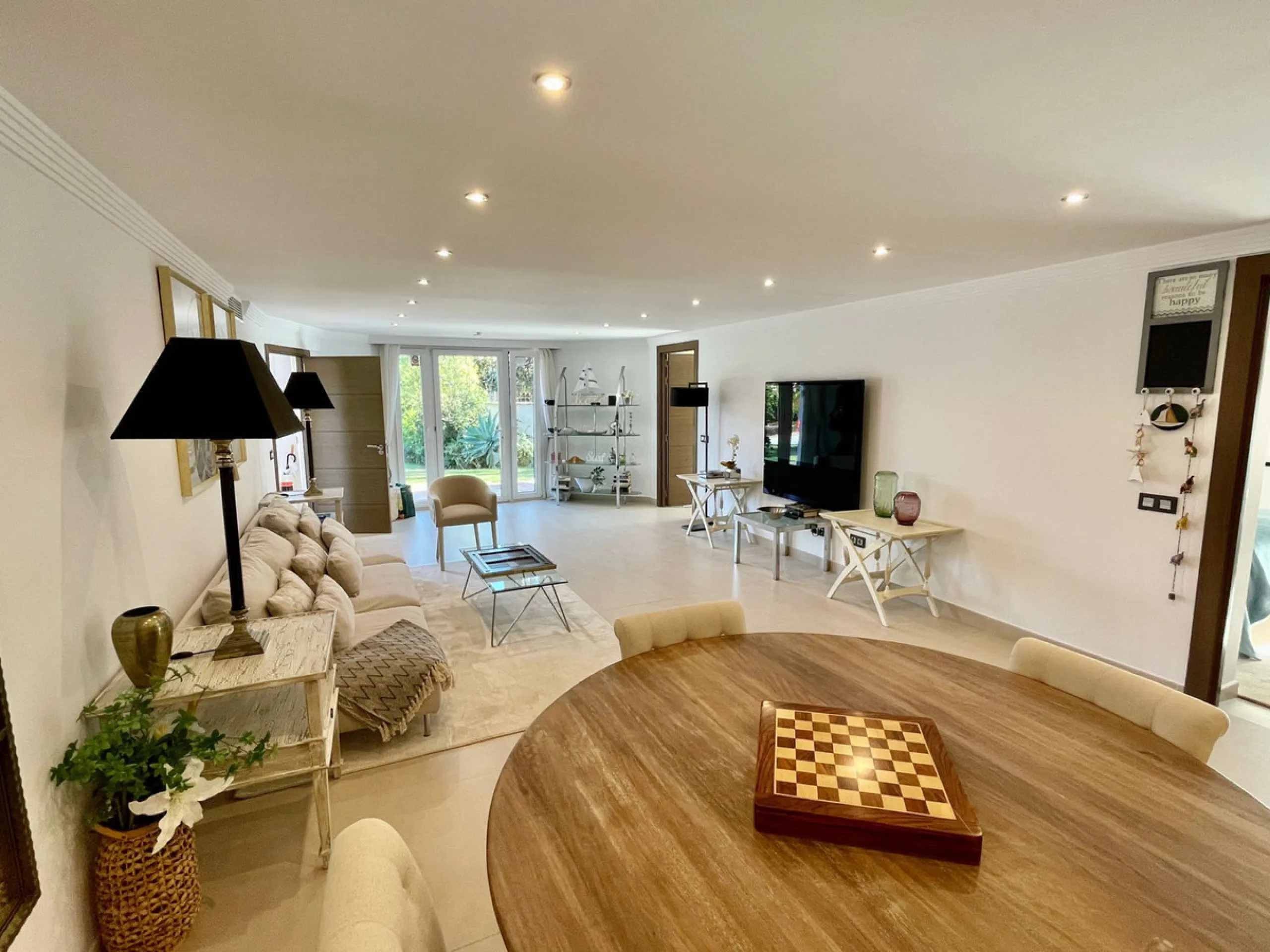 San Pedro beach side Villa , totally refurbished villa on two floors  with 7bedrooms ,7bathrooms  all ensuite . Ground floor consists of 5 double bedrooms all ensuite, spacious salon, dining room and Miele kitchen. First Floor consists of 2 double bedroom