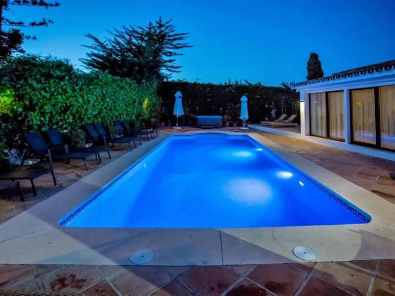 San Pedro beach side Villa , totally refurbished villa on two floors  with 7bedrooms ,7bathrooms  all ensuite . Ground floor consists of 5 double bedrooms all ensuite, spacious salon, dining room and Miele kitchen. First Floor consists of 2 double bedroom