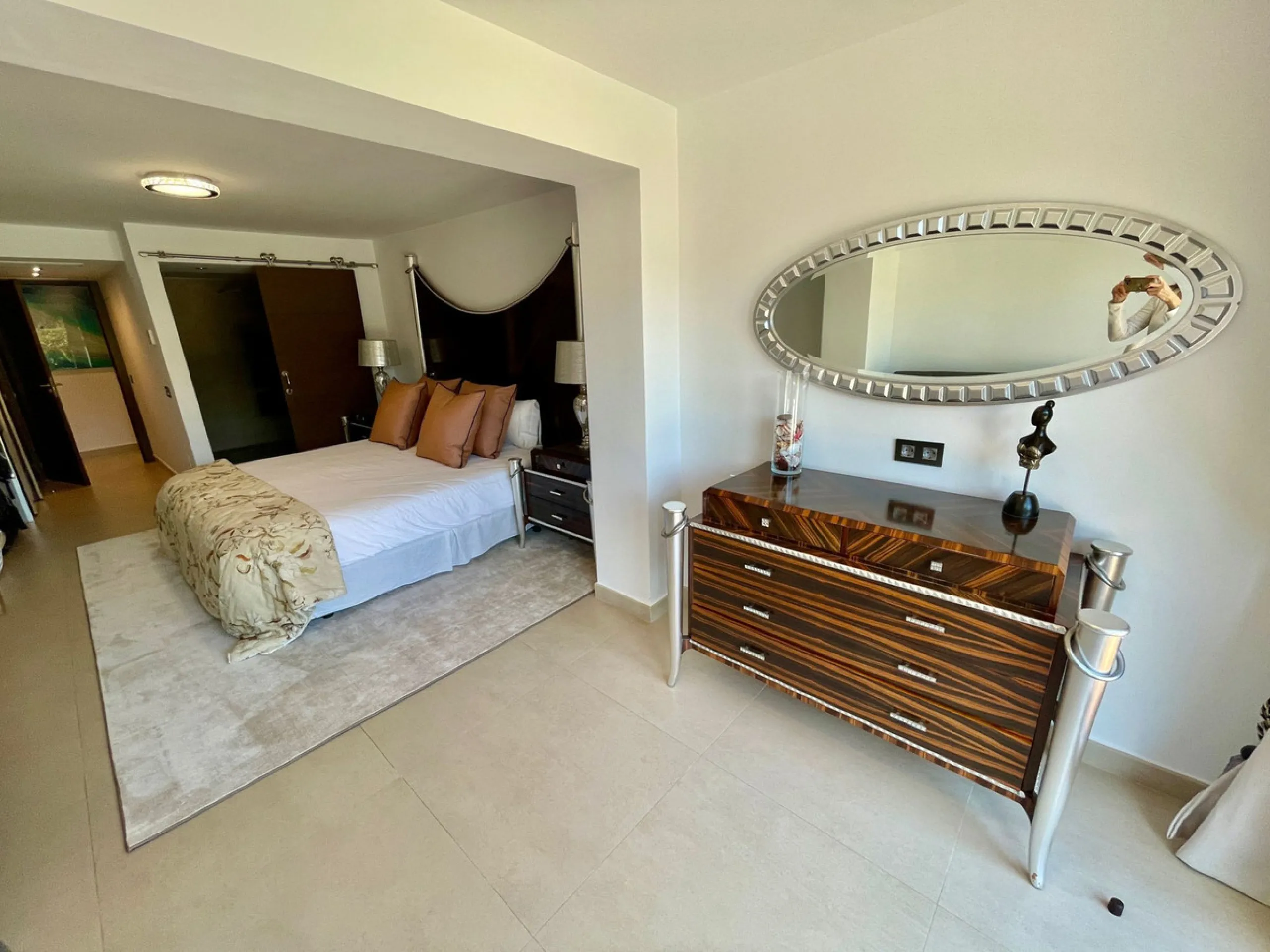 San Pedro beach side Villa , totally refurbished villa on two floors  with 7bedrooms ,7bathrooms  all ensuite . Ground floor consists of 5 double bedrooms all ensuite, spacious salon, dining room and Miele kitchen. First Floor consists of 2 double bedroom