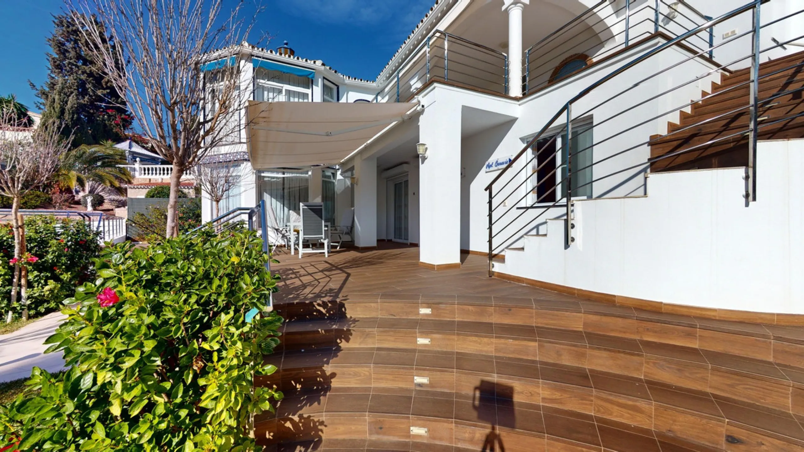 Exquisite Villa with Three Units in Caleta de Vélez - A True Gem on the Costa del Sol! Indulge in the Mediterranean lifestyle with this stunning villa for sale in Caleta de Vélez. Boasting three separate units, this property is an excellent opportunity fo