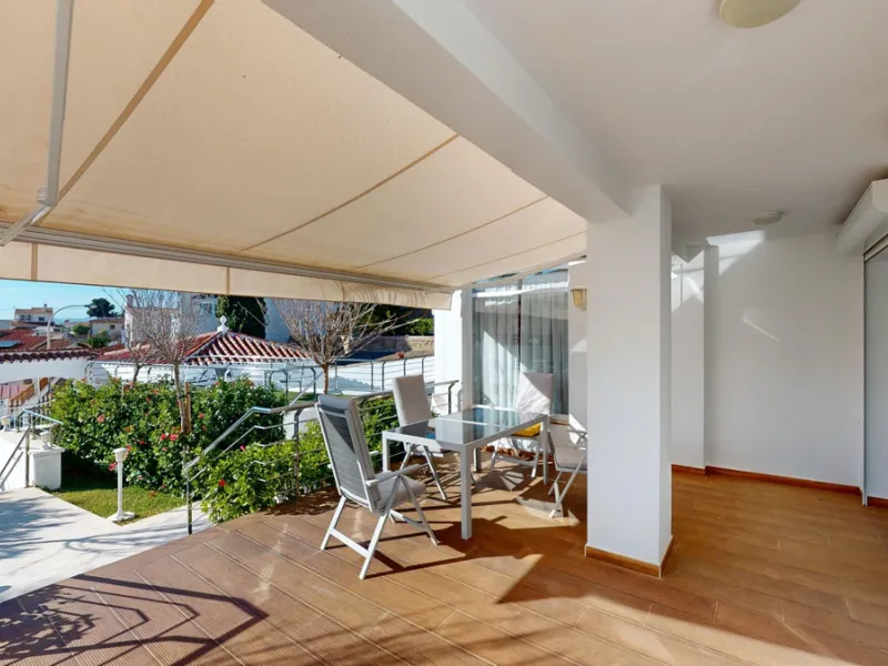 Exquisite Villa with Three Units in Caleta de Vélez - A True Gem on the Costa del Sol! Indulge in the Mediterranean lifestyle with this stunning villa for sale in Caleta de Vélez. Boasting three separate units, this property is an excellent opportunity fo