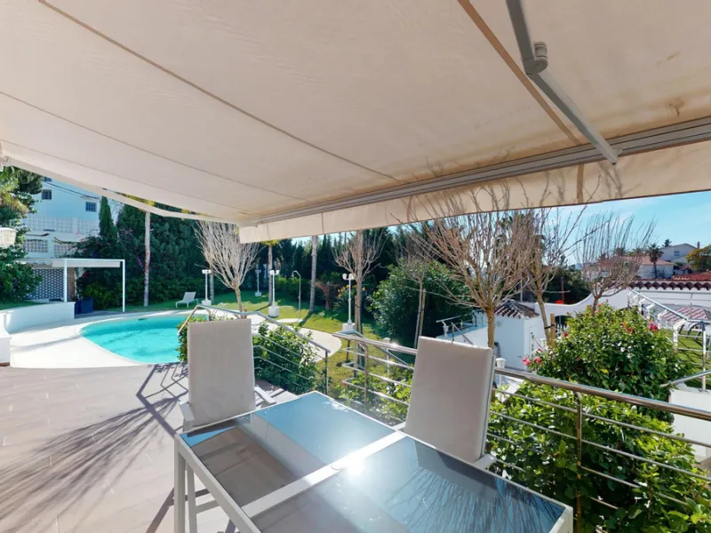 Exquisite Villa with Three Units in Caleta de Vélez - A True Gem on the Costa del Sol! Indulge in the Mediterranean lifestyle with this stunning villa for sale in Caleta de Vélez. Boasting three separate units, this property is an excellent opportunity fo