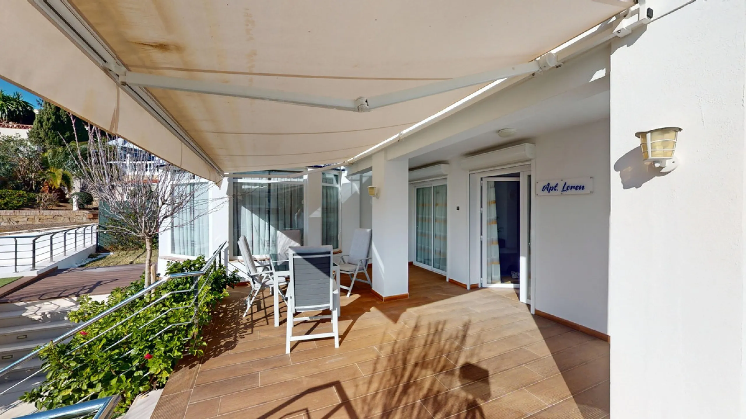 Exquisite Villa with Three Units in Caleta de Vélez - A True Gem on the Costa del Sol! Indulge in the Mediterranean lifestyle with this stunning villa for sale in Caleta de Vélez. Boasting three separate units, this property is an excellent opportunity fo