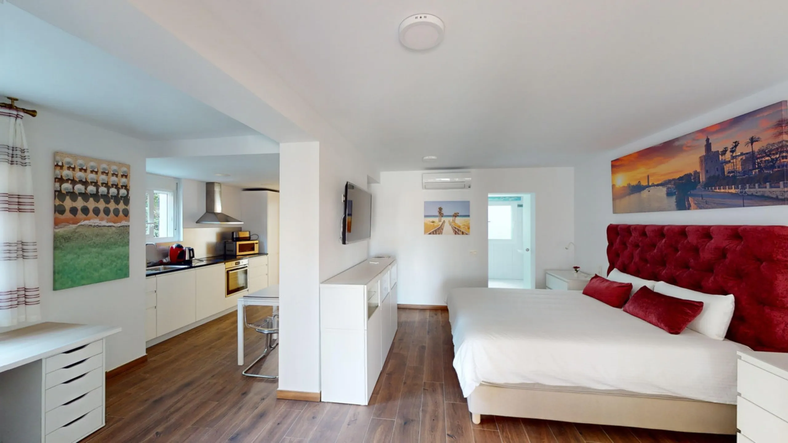 Exquisite Villa with Three Units in Caleta de Vélez - A True Gem on the Costa del Sol! Indulge in the Mediterranean lifestyle with this stunning villa for sale in Caleta de Vélez. Boasting three separate units, this property is an excellent opportunity fo
