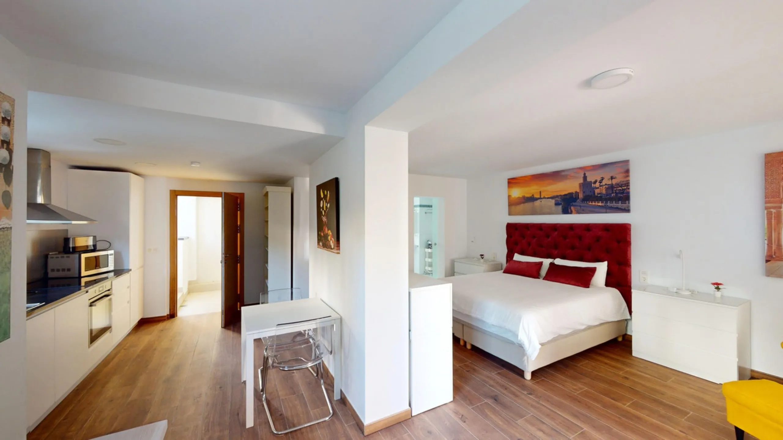 Exquisite Villa with Three Units in Caleta de Vélez - A True Gem on the Costa del Sol! Indulge in the Mediterranean lifestyle with this stunning villa for sale in Caleta de Vélez. Boasting three separate units, this property is an excellent opportunity fo
