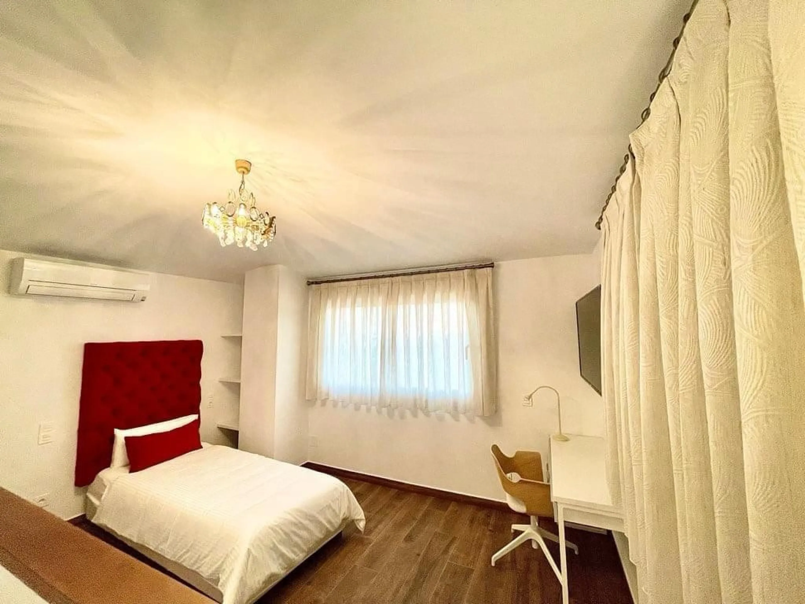 Exquisite Villa with Three Units in Caleta de Vélez - A True Gem on the Costa del Sol! Indulge in the Mediterranean lifestyle with this stunning villa for sale in Caleta de Vélez. Boasting three separate units, this property is an excellent opportunity fo